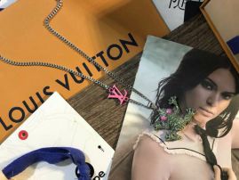 Picture of LV Necklace _SKULVnecklace06cly14912371